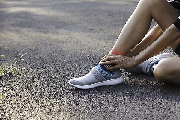 포토 JPG 해외이미지 라이프스타일 손 여자 남자 스포츠 백그라운드 신체 근육 건강 사람 성인 사람없음 야외 빨간색 달리기 조깅 운동 약 검은색 고통 잡기 마사지 상처 무릎 테라피 발목 달리기선수 돌봄 부담 해외포토 감정 컬러 의학 모션 발 생활 신체부위 뷰티 육상선수 파일형식 이미지허브