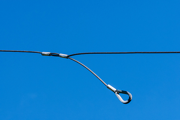 포토 JPG 해외이미지 산업 선 밧줄 하늘 넥타이 안전 사람없음 야외 파란색 금속 힘 장비 회색 공구 고리 구부린 코드 은색 연결 접속 유연 철 오브젝트 철사 긴장 공학 엮은 잠금해제 철강 해외포토 잡화 교육 감정 줄 컬러 모션 재질 도구 파일형식 이미지허브