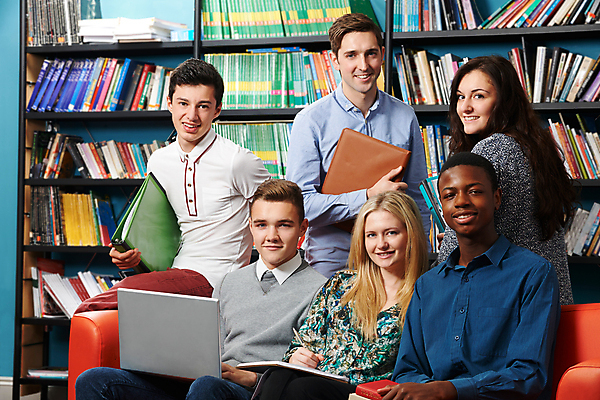포토 JPG 해외이미지 백인 학생 응시 여자 교육 남자 행복 대학생 교실 함께함 웃음 사람 소년 여러명 20대 성인 10대 친구 노트북 컴퓨터 검은색 교사 우정 그룹 도서관 다인종 가정교사 해외포토 서양인 직업 시선 감정 어린이 컬러 다수 컨셉 학교 관계 청소년 표정 인종 청년 전자제품 파일형식 이미지허브