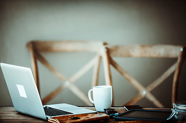 포토 JPG 해외이미지 디자인 가구 컨셉 인터넷 비즈니스 탁자 주택 직장 실내 사람없음 내부 컵 노트북 스터디 컴퓨터 선글라스 사무실 알약 우주 디지털 방 장비 수확 업무 작업실 실업 버리기 무선전화기 책상 위기 해외포토 식기 안경 생활용품 농업 회사 모션 건물 전자제품 학습 약 작업 전화기 파일형식 이미지허브