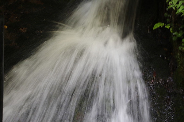 포토 JPG 해외이미지 유럽 여행 백그라운드 자연 휴가 풍경 사람없음 야외 물 파란색 강 고요 봄 이탈리아 폭포 가을 바위 개울 호기심 암초 내추럴 배수구 랜드마크 해외포토 자연요소 계절 감정 나라 컬러 컨셉 돌_바위 생태계 파일형식 이미지허브
