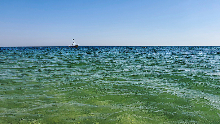 포토 JPG 해외이미지 직업 파도 바다 하늘색 가족 놀이 근육 휴가 휴식 건강 사람없음 물 여름 파란색 울타리 태양 반사 수영 스파 젖음 광선 껍질 신선 뜨거움 투명 서핑 선탠 시원함 청소 다이빙 소금 분무기 규칙 천창 해외포토 자연요소 계절 컬러 컨셉 관계 담장 수상스포츠 수중스포츠 파일형식 이미지허브