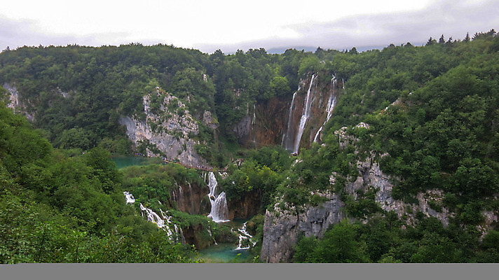 포토 JPG 해외이미지 나무 공원 호수 여행 백그라운드 자연 벽지 휴가 산 안테나 파노라마 풍경 사람없음 야외 목재 초록색 물 여름 파란색 강 햇빛 환경 봄 폭포 흐름 가을 연못 신선 개울 떨어짐 숲 오솔길 순수 크로아티아 내추럴 생태학 전국 파라다이스 스플래쉬 해외포토 자연요소 식물 계절 공공시설 교육 유럽 길 컬러 컨셉 재료 통신 촬영기법 태양 생태계 파일형식 이미지허브