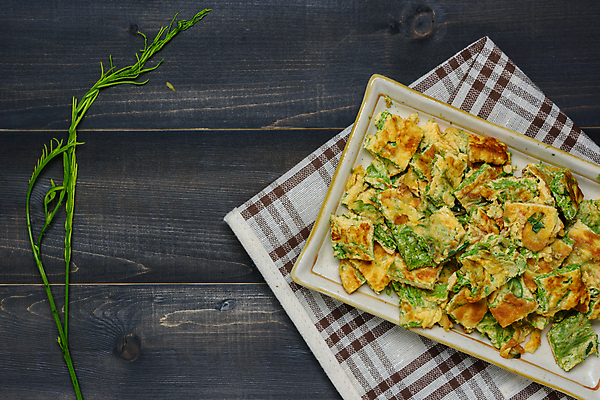 포토 JPG 해외이미지 접시 음식 태국 요리 사람없음 목재 초록색 갈색 노란색 식사 저녁식사 공백 튀김 식탁보 신선 판넬 맛 아침식사 널 냅킨 지역 잡동사니 점심식사 수목 영양분 카피스페이스 해외포토 나무 식기 아시아 컬러 컨셉 재료 파일형식 이미지허브