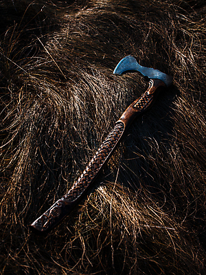 포토 JPG 해외이미지 무기 백그라운드 사람없음 장식 장난감 힘 장비 흰색 역사 황금 플랫 정상 플라스틱 심볼 싸움 전쟁 도끼 청동 전사 고립 넘어짐 바이킹 옛날 해외포토 컬러 모션 재질 파일형식 이미지허브