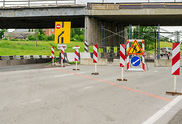 포토 JPG 해외이미지 포스터 도로 선 패턴 교통시설 자동차 표면 거리 주택 경고 안전 이벤트 사람없음 야외 빨간색 울타리 블록 방 장비 도시 업무 고속도로 수리 보호 계획 위험 방향 심볼 사인 지역 건너기 그만 방법 복원 오리엔테이션 콘크리트 해외포토 길 육상교통 컬러 교통 컨셉 무늬 모션 건물 담장 작업 시설 파일형식 이미지허브