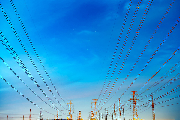 포토 JPG 해외이미지 식물 구름 산업 별 선 백그라운드 건축양식 통신 하늘 풍경 사람없음 파란색 탑 힘 황혼 장비 발전기 에너지 네트워크 역 보호 저녁 위험 큼 전염 철사 볼트 봉 철탑 긴장 공학 변압기 분배 전압 공급 해외포토 자연요소 건축물 교육 건축 감정 컬러 컨셉 교통시설 일몰 발전소 공구 질병 야간 크기 감염 파일형식 이미지허브