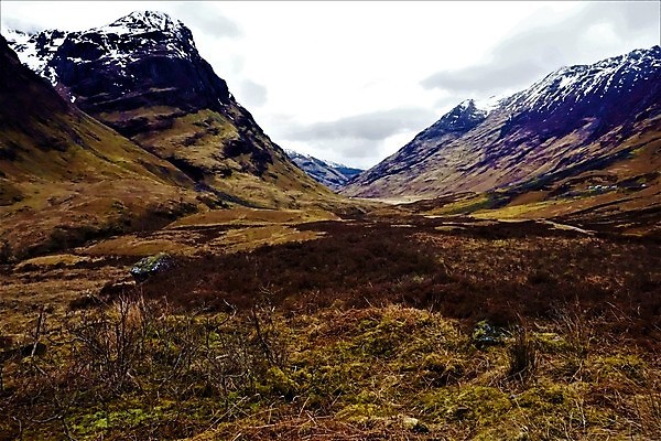 포토 JPG 해외이미지 식물 유럽 호수 자연 영국 산 파노라마 3 풍경 사람없음 야외 초록색 파란색 골짜기 계곡 흰색 시골 황무지 땅 언덕 산등성이 자매 내추럴 산악지대 랜드마크 절정 스코틀랜드 해외포토 여자 나라 컬러 가족 촬영기법 생태계 파일형식 이미지허브
