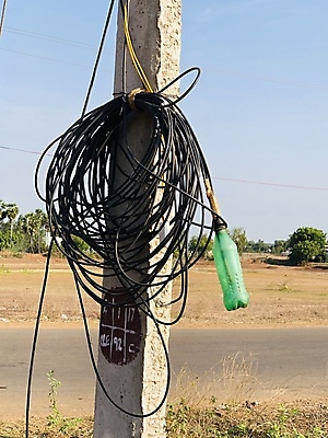포토 JPG 해외이미지 바다 자연 하늘 아침 사람없음 파란색 힘 흰색 램프 철사 봉 고립 굴곡 해외포토 주간 컬러 조명 생태계 파일형식 이미지허브