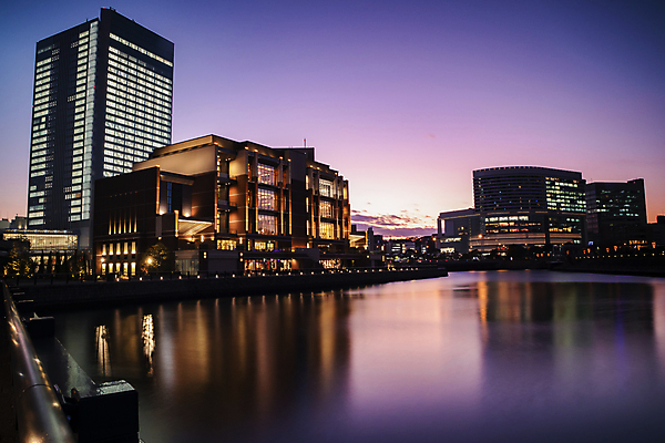 포토 JPG 해외이미지 시계 여행 비즈니스 호텔 풍경 사람없음 금융 경제 빛 도시풍경 사무실 반사 일출 탑 항구 일본 고층빌딩 황혼 일몰 새벽 바퀴 사회 황금 도심 도쿄 야간 장면 지역 포트 대도시 스카이라인 순간 인기 수평선 해외포토 자연요소 건축물 아시아 교통시설 숙소 빌딩 노을 도시 공동체 파일형식 이미지허브