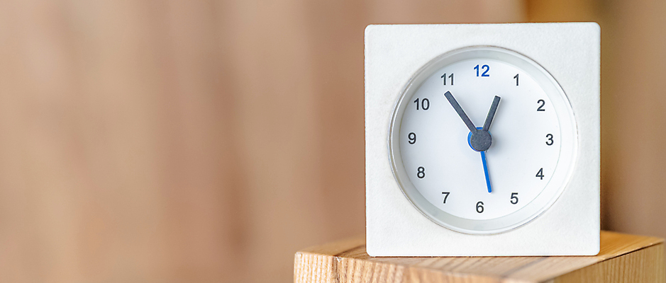 포토 JPG 해외이미지 디자인 감정 벽 시계 과학 백그라운드 컨셉 일러스트 탁자 아침 사람없음 목재 파란색 사무실 달리기 숫자 수확 골동품 흰색 긴급 시간 원형 역사 클래식 손목시계 속도 질감 복고 약속 바쁨 아날로그 타이머 고립 마감 분 순간 옛날 조언 충고 스타일 카피스페이스 해외포토 주간 도형 나무 문자 컬러 가구 농업 비즈니스 재료 장신구 모션 공백 파일형식 이미지허브