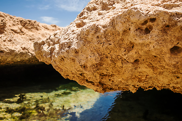 포토 JPG 해외이미지 지구 모래 바다 여행 컨셉 아프리카 자연 휴가 산 이집트 국립공원 풍경 사람없음 야외 빨간색 물 여름 사막 바위 만 서핑 균열 큼 언덕 암초 홍해 지진 터키석 해외포토 자연요소 계절 공원 나라 컬러 모션 돌_바위 수상스포츠 크기 보석 자연재해 생태계 파일형식 이미지허브