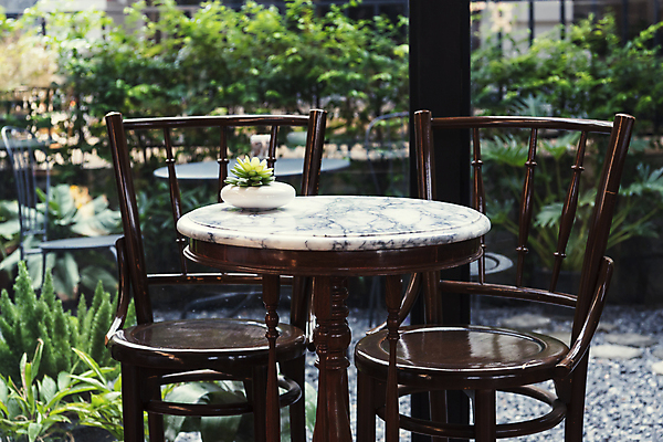 포토 JPG 해외이미지 디자인 커피 가구 백그라운드 의자 비즈니스 탁자 실내 사람 사람없음 내부 목재 컵 상점 식당 식사 카페 방 클래식 복고 블러 옛날 스타일 힙스터 해외포토 나무 식기 패션 음료 생활용품 컨셉 재료 파일형식 이미지허브