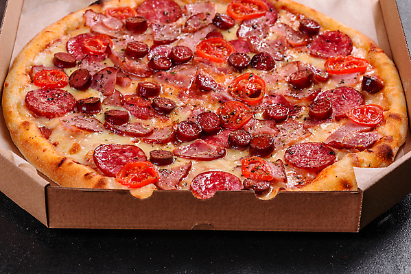 포토 JPG 해외이미지 전통 음식 조각 백그라운드 토마토 채소 탁자 치즈 피자 패스트푸드 육류 요리 사람없음 목재 식당 식사 저녁식사 버섯 이탈리아 껍질 시골 뜨거움 소시지 닫기 이탈리아음식 맛 정상 굽기 허브 속도 매움 햄 레시피 후추 바질 모짜렐라치즈 살라미 페퍼로니 해로움 핸드메이드 해외포토 나무 식물 유럽 가구 컨셉 식재료 재료 모션 유제품 서양음식 상점 가공식품 인스턴트 구이 향신료 파일형식 이미지허브