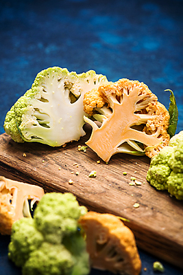 포토 JPG 해외이미지 식물 꽃 음식 조각 다이어트 채소 재료 건강 사람없음 초록색 머리 정원 샐러드 수확 신선 시장 상품 먹기 싱글 유기농 양배추 날것 내추럴 숙성 채식주의자 비건 해외포토 웰빙 컬러 농업 모션 신체부위 채식 파일형식 이미지허브