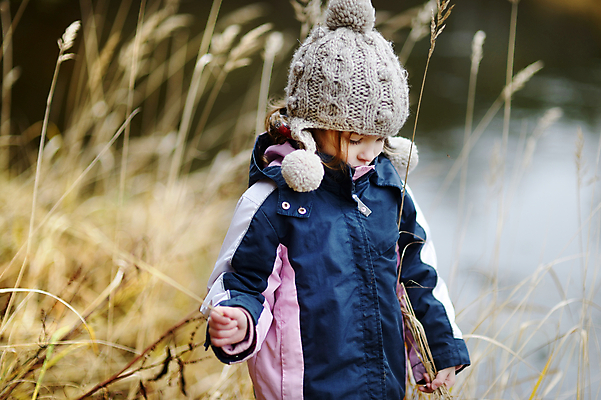 포토 JPG 해외이미지 백인 계절 공원 딸 행복 어린이 자연 놀이 친절 건강 한명 야외 초록색 컬러풀 노란색 보라색 희망 봄 재킷 가을 청바지 아기 달콤 숲 작음 9월 속도 10월 걸음마 스타일 해외포토 서양인 1 공공시설 감정 컬러 바지 가족 모션 사람 외투 날짜 맛 크기 생태계 파일형식 이미지허브