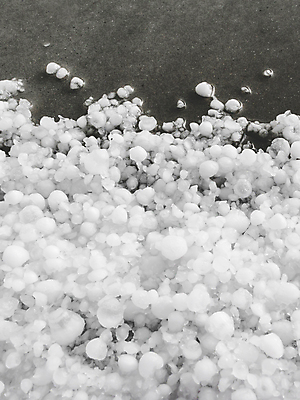 포토 JPG 해외이미지 구름 디자인 계절 백그라운드 겨울 자연 바람 날씨 사람없음 야외 물 여름 얼음 손상 젖음 추위 흰색 떨어짐 위험 번개 예측 빗방울 사인 폭풍 흐림 내추럴 뇌우 샤워실 엘리먼트 재앙 허리케인 해외포토 자연요소 컬러 컨셉 비_날씨 자연재해 생태계 샤워시설 파일형식 이미지허브