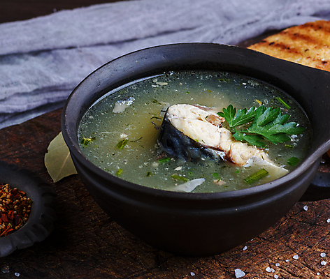 포토 JPG 해외이미지 그릇 접시 탁자 파슬리 근접촬영 사람없음 뜨거움 수프 향신료 소금 고등어 해산물수프 해외포토 식기 뷰포인트 가구 채소 어류 향미료 파일형식 이미지허브