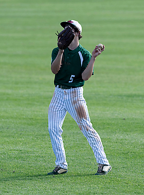 포토 JPG 해외이미지 전신 남자 유니폼 청소년 한명 들기 앞모습 10대 경쟁 경기장 활발 야구 야구선수 야구글러브 투수 야구복 대회 십대남자한명만 해외포토 1 옷 뷰포인트 컨셉 스포츠시설 모션 운동선수 사람 운동복 구기 글러브 남자한명만 십대남자만 파일형식 이미지허브