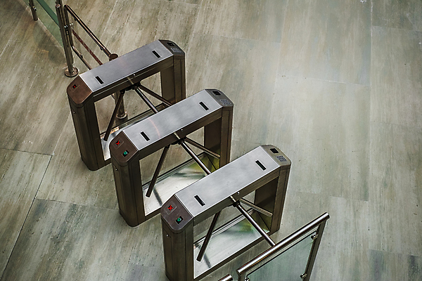 포토 JPG 해외이미지 디자인 여행 교통시설 출입구 사람 사람없음 사무실 문 기계 장비 기차 도시 오픈 신용카드 티켓 전철 역 공항 입장 사인 보안 대문 전자 시스템 지하 일반 자동 제어 줄서기 해외포토 육상교통 교통 비즈니스 모션 대중교통 안전 금융 시설 파일형식 이미지허브