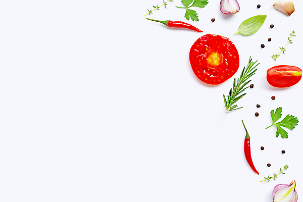 포토 JPG 해외이미지 백그라운드 토마토 채소 식재료 고추 단면 실내 마늘 사람없음 신선 흰배경 후추 로즈메리 적양파 카피스페이스 해외포토 양파 내부 공백 흰색 허브 향신료 파일형식 이미지허브
