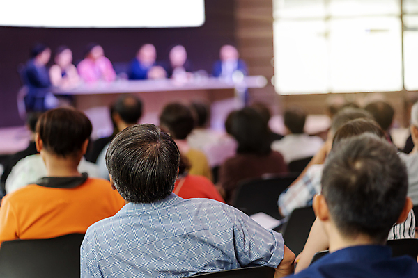 포토 JPG 해외이미지 직업 교육 남자 행복 아시아 백그라운드 컨셉 비즈니스 통신 성공 회의 선물 사람 동양인 이벤트 성인 사람없음 우주 흰색 가리킴 비즈니스맨 자신감 발표 소프트포커스 동료 마이크 회의실 컨설턴트 영사기 일반 객석 경영 블러 세미나 브레인스토밍 해외포토 감정 나라 컬러 음향기기 관계 촬영기법 인종 손짓 직장인 전문직 상담 파일형식 이미지허브