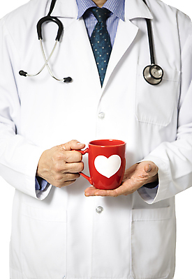 포토 JPG 해외이미지 직업 남자 커피 벽 백그라운드 유니폼 오렌지 청진기 실내 건강 병원 서기 사람 성인 사람없음 약 우주 건강관리 검은색 장비 머그컵 의사 코트 흰색 기구 잡기 가운 업무 주머니 오브젝트 싱글 고립 돌봄 해외포토 옷 음료 컬러 과일 의학 의료기기 모션 관리 내부 컵 외투 의료진 작업 파일형식 이미지허브