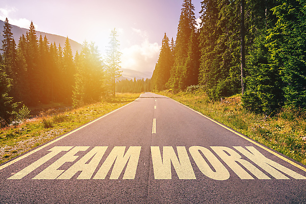 포토 JPG 해외이미지 산업 도로 컨셉 비즈니스 텍스트 통신 성공 협력 아이디어 함께함 창조 타이포그라피 사람없음 단어 노란색 우정 업무 작업 도움 조직 계획 대표 방향 노력 커뮤니티 해결 진행 개선 고립 시너지 업그레이드 연대 통일 콜라보레이션 표현성 해외포토 문자 길 컬러 교통시설 친구 파일형식 이미지허브