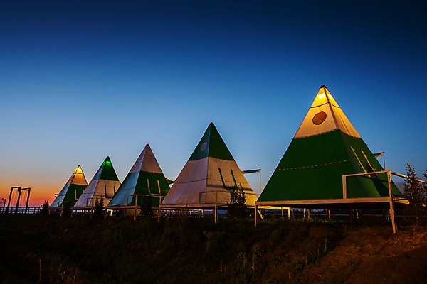 포토 JPG 해외이미지 공원 텐트 풍경 사람없음 야외 야간 캠핑장 해외포토 자연요소 공공시설 캠핑도구 캠핑 파일형식 이미지허브