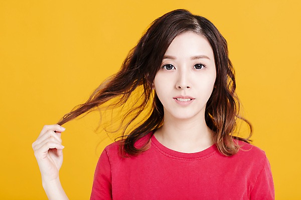 포토 JPG 해외이미지 손 행복 감정 얼굴 백그라운드 건강 한명 사람 동양인 성인 손상 잡기 돌봄 스타일 해외포토 1 컨셉 모션 인종 신체부위 파일형식 이미지허브