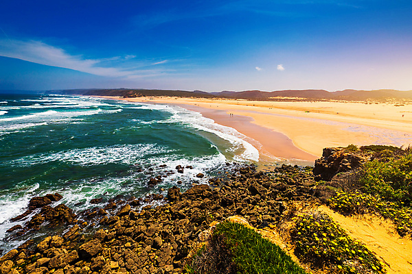 포토 JPG 해외이미지 라이프스타일 유럽 모래 파도 바다 여행 자연 하늘 휴가 풍경 사람없음 야외 물 여름 파란색 관광지 만 서핑 포르투갈 랜드마크 인기 해외포토 자연요소 계절 나라 컬러 생활 수상스포츠 생태계 파일형식 이미지허브