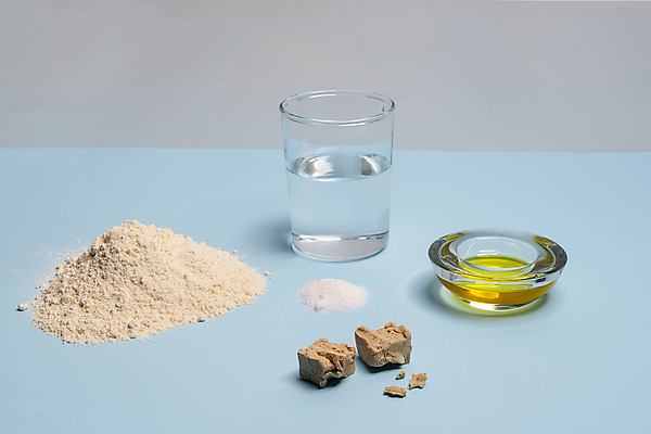 포토 JPG 해외이미지 전통 손 음식 빵 백그라운드 재료 탁자 피자 파스타 건강 관리 요리 사람없음 물 주방 식사 빵집 흰색 신선 가루 밀 굽기 준비 날것 반죽 만들기 밀가루 소금 레시피 성분 밀가루반죽 이스트 제빵사 페스츄리 핸드메이드 해외포토 자연요소 직업 컬러 가구 모션 곡류 패스트푸드 서양음식 신체부위 상점 구이 파일형식 이미지허브