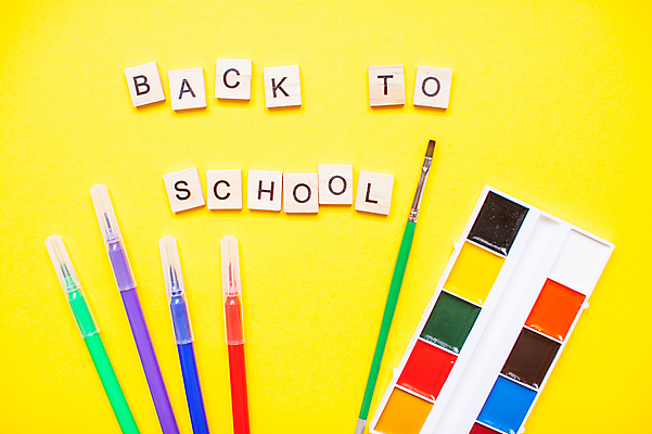 포토 JPG 해외이미지 학생 알파벳 교육 종이 백그라운드 컨셉 장신구 텍스트 학교 탁자 문구용품 미술 사람없음 목재 빨간색 초록색 파란색 단어 컬러풀 사무실 연필 펜 노란색 우주 그룹 플랫 정상 편지 큐브 책상 오브젝트 사인 신학기 위치 환영 공급 카피스페이스 해외포토 나무 문자 영어 컬러 가구 비즈니스 재료 문화예술 학용품 필기구 공백 파일형식 이미지허브