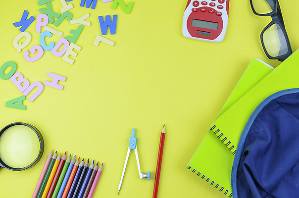 포토 JPG 해외이미지 학생 디자인 교육 종이 어린이 백그라운드 컨셉 다이어트 가방 비즈니스 포장 배낭 텍스트 학교 탁자 문구용품 아이디어 사람없음 책 초록색 스터디 상자 컬러풀 사무실 연필 노란색 쿠키 우주 쪽지 공책 공백 장비 에너지 계산기 흰색 신선 업무 정상 책상 오브젝트 신학기 유기농 점심식사 해외포토 웰빙 잡화 컬러 가구 학용품 디저트 건강 사람 학습 필기구 식사 작업 파일형식 이미지허브