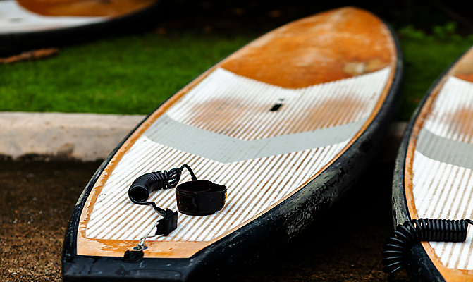포토 JPG 해외이미지 라이프스타일 스포츠 파도 바다 여행 자연 휴가 휴식 건강 사람 사람없음 야외 물 여름 강 침묵 젖음 자유 수상스포츠 서핑보드 서핑 카약 서퍼 열광 발목 해외포토 자연요소 계절 컨셉 발 운동선수 생활 소리 보드_스포츠 생태계 파일형식 이미지허브