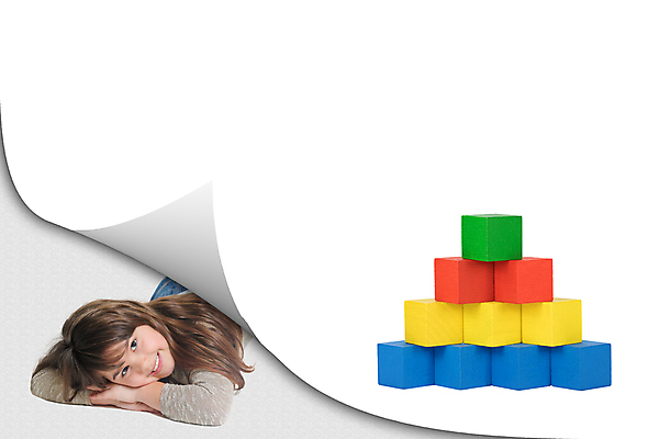 포토 JPG 해외이미지 백인 모델 여자 딸 행복 종이 얼굴 어린이 컨셉 추상 갈색머리 그림자 한명 미소 사람 목재 장난감 공백 기쁨 흰색 표현 작음 큐브 피라미드 긍정 페이지 시트 고립 효과 해외포토 서양인 나무 1 헤어스타일 건축물 감정 컬러 무늬 재료 가족 표정 신체부위 크기 랜드마크 파일형식 이미지허브