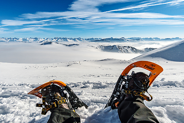 포토 JPG 해외이미지 나무 구름 계절 공원 도로 여행 크리스마스 겨울 밭 자연 아침 날씨 스키 산 파노라마 경사 사람없음 야외 파란색 빛 태양 얼음 새벽 하이킹 추위 흰색 시골 소나무 숲 언덕 빙하 서리 장면 천국 2월 방법 서쪽 설피 절정 눈내림 해외포토 주간 자연요소 식물 공공시설 기념일 길 컬러 농업 교통시설 레저 겨울스포츠 눈_날씨 촬영기법 날짜 방향 생태계 파일형식 이미지허브