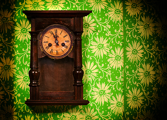 포토 JPG 해외이미지 할아버지 벽 시계 가구 백그라운드 컨셉 주택 미술 사람없음 목재 장식 숫자 갈색 수확 골동품 시간 역사 손목시계 오브젝트 복고 그런지 깨짐 옛날 해외포토 나무 문자 노년 남자 컬러 생활용품 농업 재료 장신구 문화예술 건물 파일형식 이미지허브