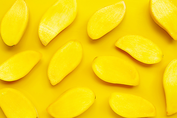 포토 JPG 해외이미지 단면 실내 사람없음 여러개 열대과일 망고 노란배경 해외포토 다수 백그라운드 과일 내부 노란색 파일형식 이미지허브