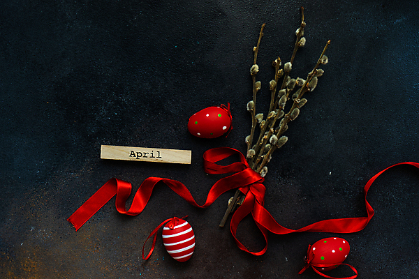 포토 JPG 해외이미지 리본 검은배경 사람없음 블록 나뭇가지 4월 버드나무 부활절계란 해외포토 나무 백그라운드 부활절 계란 검은색 날짜 파일형식 이미지허브