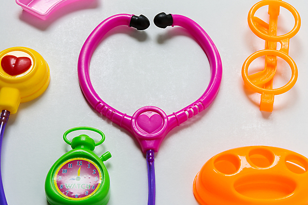 포토 JPG 해외이미지 어린이 과학 청진기 놀이 건강 병원 사람 사람없음 치료 파란색 세트 컬러풀 장난감 약 활발 장비 의사 흰색 기구 도구 공구 하트 플라스틱 슛 강렬 거짓 고립 돌봄 인공 해외포토 모양 컬러 컨셉 의학 의료기기 모션 재질 의료진 파일형식 이미지허브