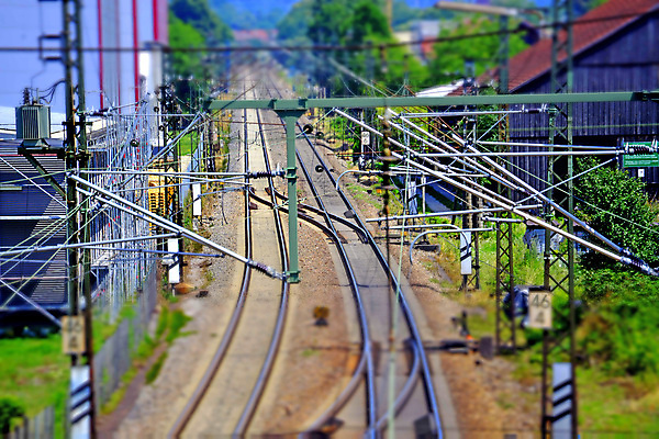 포토 JPG 해외이미지 모델 외관 유럽 선 교통시설 독일 사람없음 야외 미니어처 기차 전선 화물 네트워크 역 작음 사인 신호 마녀 만들기 트랙 철탑 돛대 난쟁이 공화국 선로 많음 효과 해외포토 나라 육상교통 교통 컨셉 모션 대중교통 모형 탑 운송업 크기 시설 파일형식 이미지허브