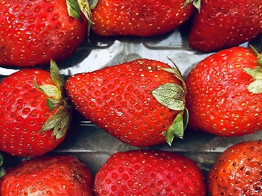 포토 JPG 해외이미지 열매 음식 잎 농업 다이어트 과일 딸기 디저트 건강 사람없음 빨간색 초록색 컬러풀 세일 수확 흰색 신선 시장 달콤 맛 향수 상쾌 유기농 고립 숙성 세련 해외포토 식물 웰빙 감정 산업 컬러 컨셉 화장품 파일형식 이미지허브