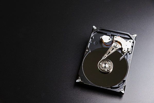 포토 JPG 해외이미지 백그라운드 부분 표면 실내 사람없음 노트북 컴퓨터 반사 상점 디지털 공책 자료 거울 장비 운전 정보 오픈 수리 묘사 오브젝트 파일 보안 전자 수납 깨짐 데이터베이스 보관소 서버 지원 치유 하드웨어 해외포토 컨셉 모션 문구용품 안전 내부 전자제품 저장 파일형식 이미지허브