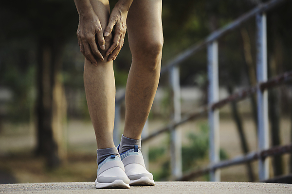 포토 JPG 해외이미지 라이프스타일 손 여자 남자 스포츠 백그라운드 신체 근육 건강 사람 성인 사람없음 야외 빨간색 달리기 조깅 운동 약 검은색 고통 잡기 마사지 상처 무릎 테라피 발목 달리기선수 돌봄 부담 해외포토 감정 컬러 의학 모션 발 생활 신체부위 뷰티 육상선수 파일형식 이미지허브