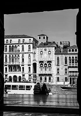 포토 JPG 해외이미지 커플 여행 프레임 사람없음 건물 이탈리아 궁전 아치 운하 베네치아 해외포토 건축물 유럽 고건축 관계 파일형식 이미지허브