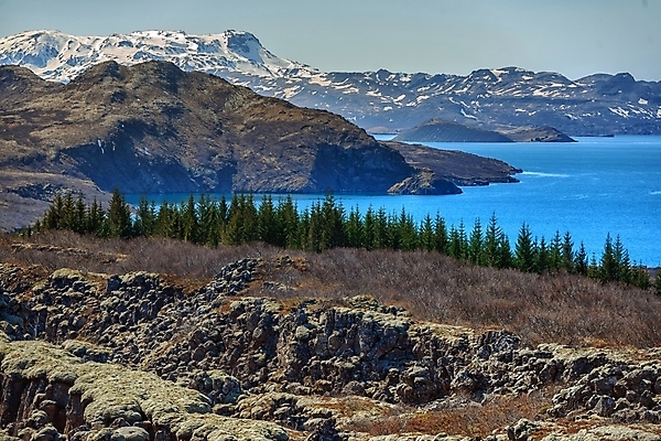 포토 JPG 해외이미지 호수 여행 백그라운드 자연 하늘 날씨 산 풍경 사람없음 야외 파란색 햇빛 맑음 봄 추위 연못 황무지 큼 땅 언덕 지역 슬로프 내추럴 눈내림 해외포토 계절 컬러 스키장 눈_날씨 태양 크기 생태계 파일형식 이미지허브