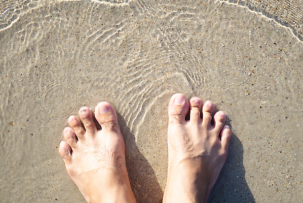 포토 JPG 해외이미지 여자 모래 파도 바다 여행 백그라운드 맨발 발 자연 휴가 서기 사람 사람없음 물 모래사장 걷기 우주 흰색 정상 내추럴 삭제 양발 해외포토 자연요소 컬러 모션 신체부위 생태계 파일형식 이미지허브