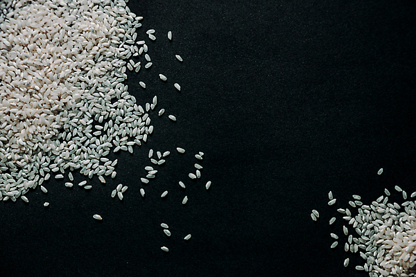 포토 JPG 해외이미지 백인 접시 행복 음식 밥 휴가 새해 아파트 주택 함께함 파스타 스파게티 요리 미소 안전 사람 성인 사람없음 주방 요리사 식사 저녁식사 이탈리아 임신 샐러드 이탈리아음식 맛 결합 수집 배고픔 점심식사 서쪽 입가심 해외포토 서양인 직업 식기 감정 유럽 컨셉 서양음식 표정 건물 방향 파일형식 이미지허브