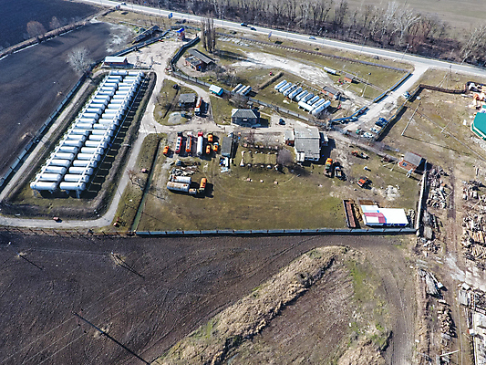 포토 JPG 해외이미지 산업 사다리 공장 새로움 안테나 사람없음 강 농장 환경 상점 금속 미국 에너지 흰색 액체 행운 보호 휘발유 석유 공항 위험 큼 컨테이너 땅 창고 보안 탱크 연료 가스 수납 포트 자원 디젤 로딩 사일로 유조선 철강 파이프라인 화학물질 해외포토 컬러 컨셉 북아메리카 농업 통신 공업 교통시설 재질 안전 도구 화학 크기 파이프_관 파일형식 이미지허브